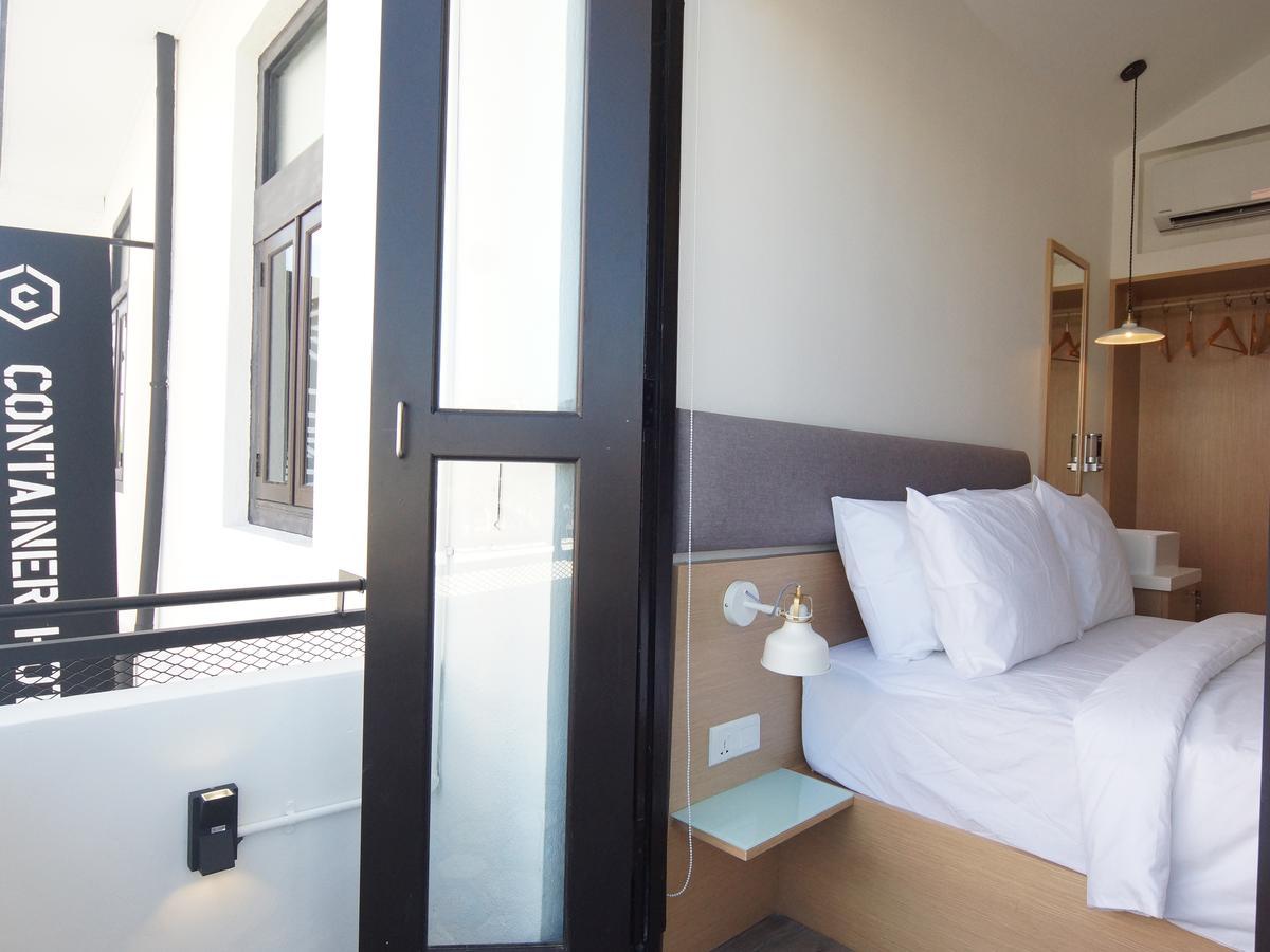 Container Hotel Penang George Town Bagian luar foto